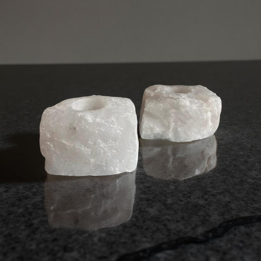 🤍 “Pure Light” – Bergkristal Waxinelichthouder (per stuk)