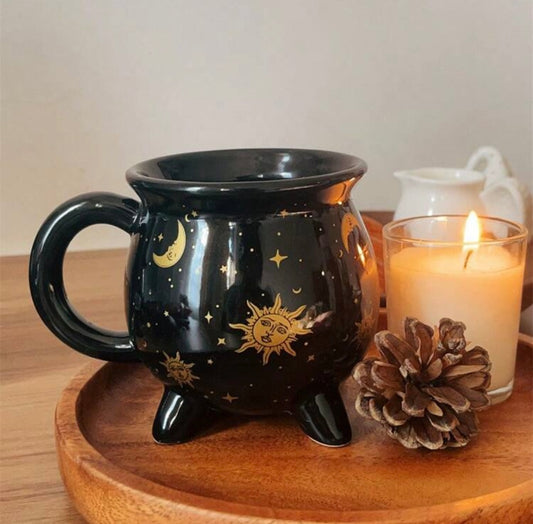Zwarte ketel-mok met gouden zon & maan – Magische theemok