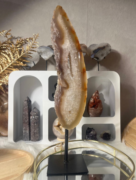 🌅 “Golden Veins – Agaat 🪶 op standaard”