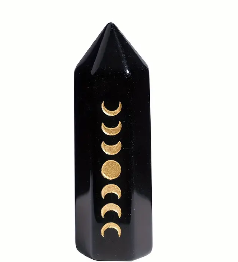🌑✨ “Moon Phases – Obsidiaan Puntje met Gouden Gravure”