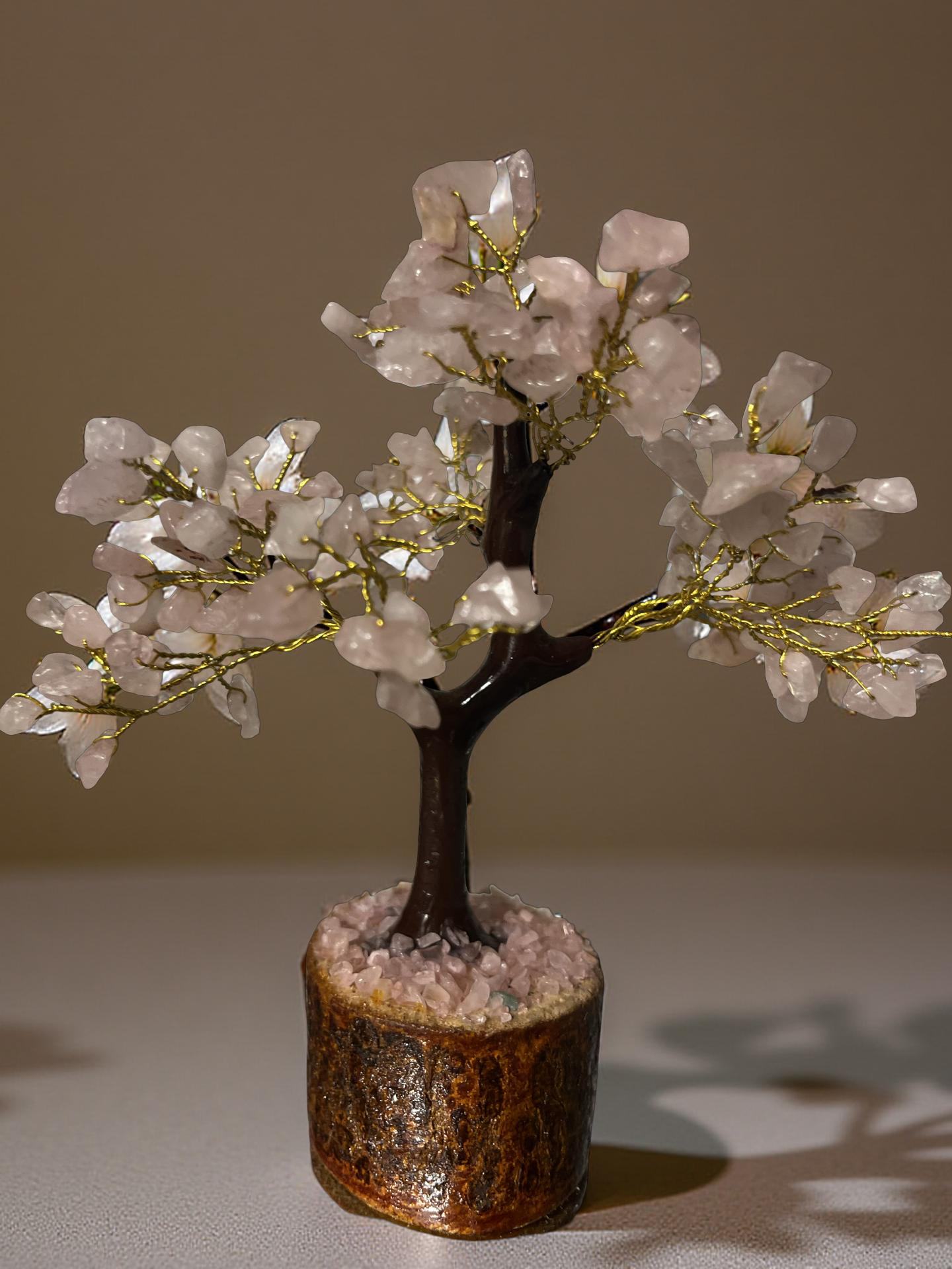 🌸 “Tree of Gentle Love” – Rozenkwarts Edelsteenboom