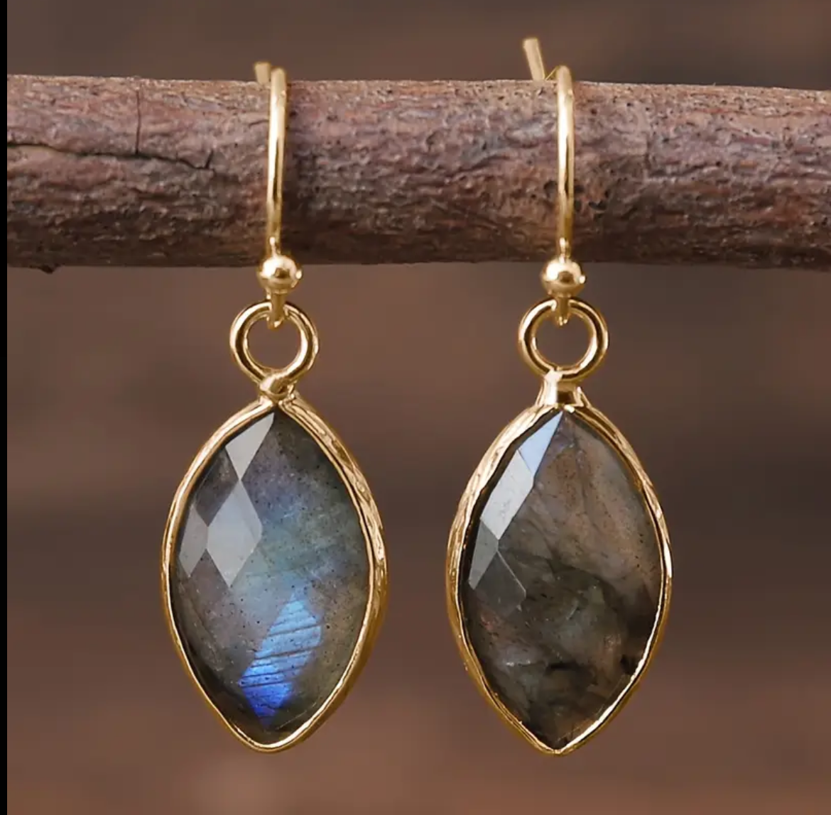 🌙 Labradoriet Oorbellen – Bescherming & Intuïtie