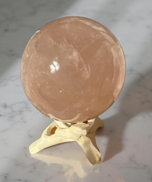 💗 “Heart of Venus” – Grote Rozenkwarts Bol (2 kg)