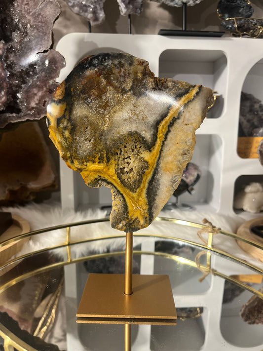 🌼 Geode op standaard – Gele Agate Flow